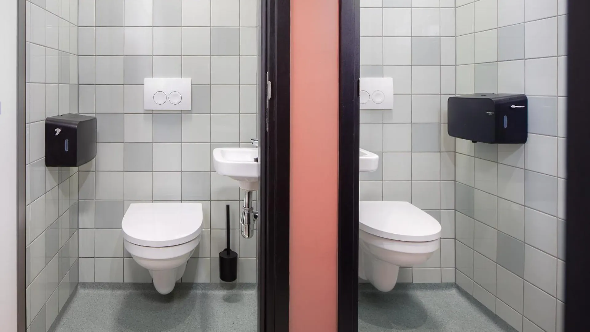 Cooldocks Hostel Rotterdam