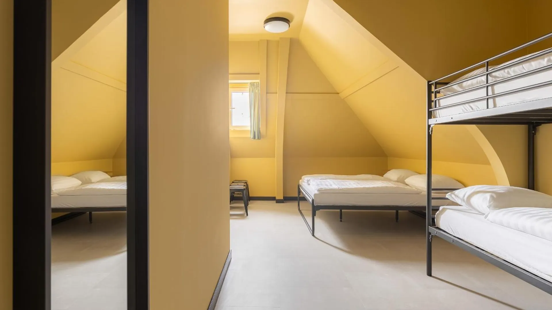 Cooldocks Hostel Rotterdam