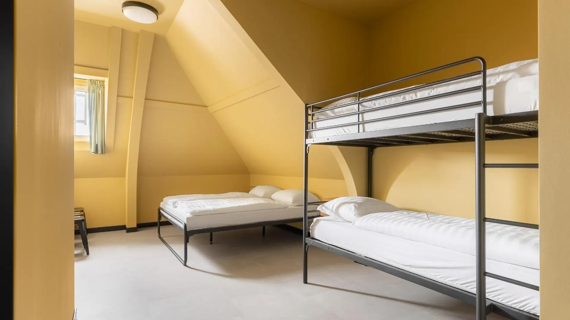 Cooldocks Hostel Rotterdam